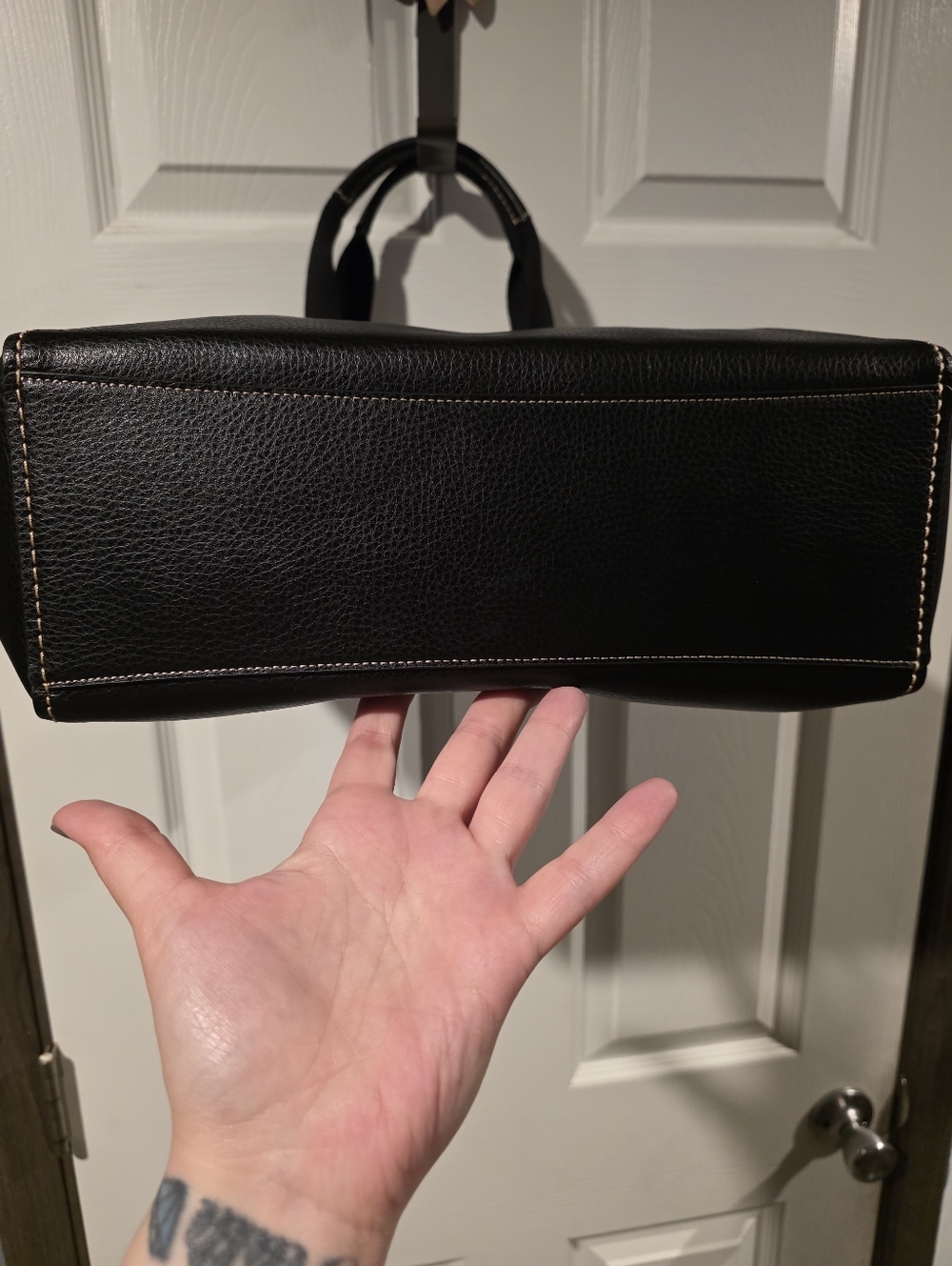 Coach Derby Tote Bag in black pebbled leather with a contrasting red interior. - Picture 5 of 11